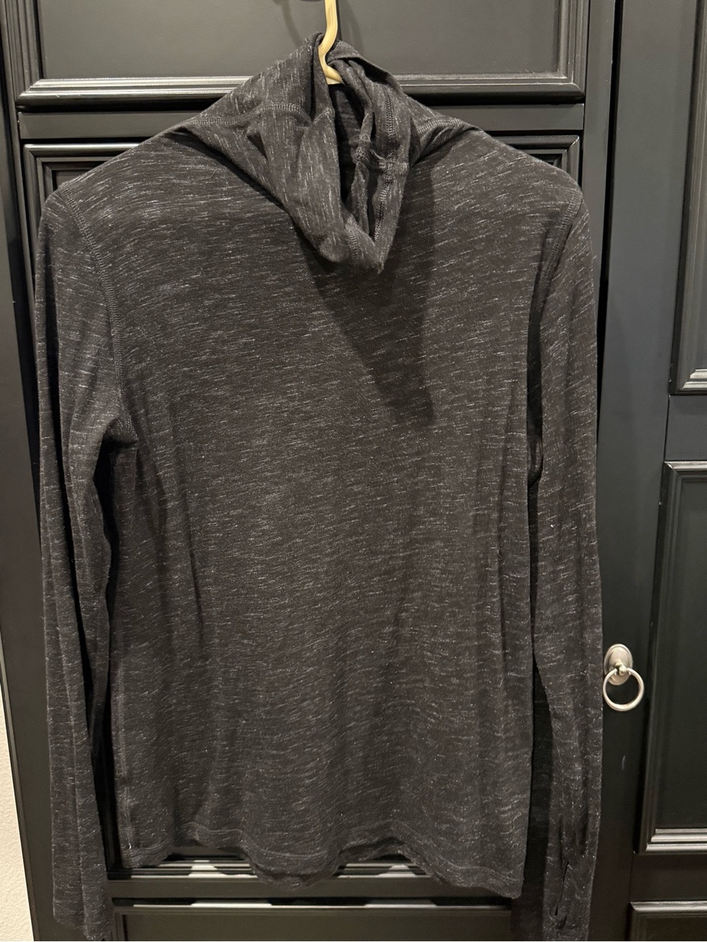 CAbi Women's Charcoal Heathered Hooded Long Sleeve Top w/thumb holes
